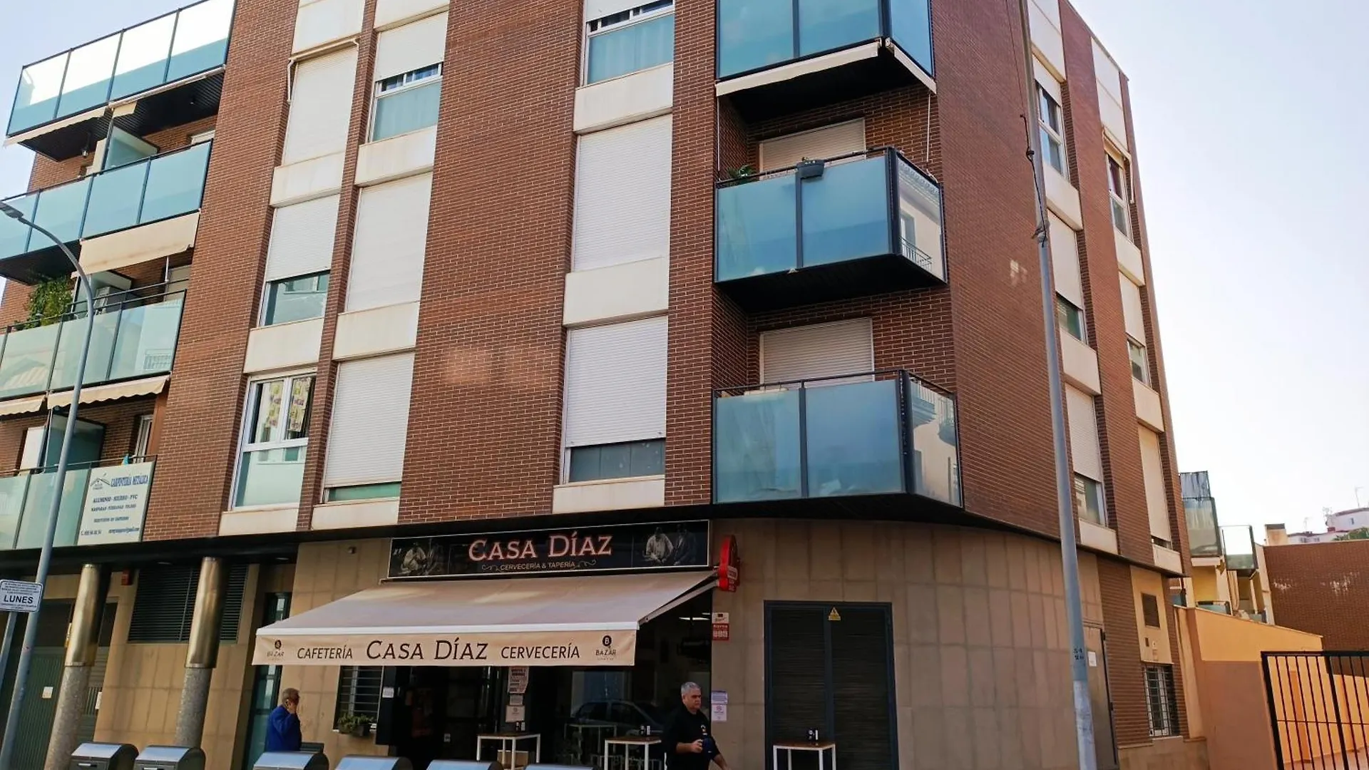 Jac - Wifi, 1 Dormitorio, Terraza, Centro A 150 Metros, Playa 850 Metros Torremolinos
